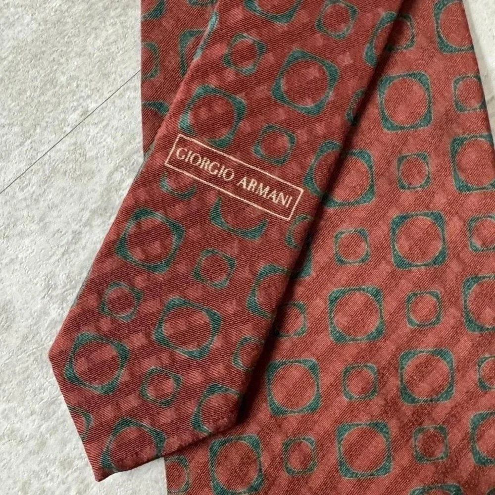 Georgio Armani Cravette Mens 100% Silk Neck Tie Geometric Print Italy‎